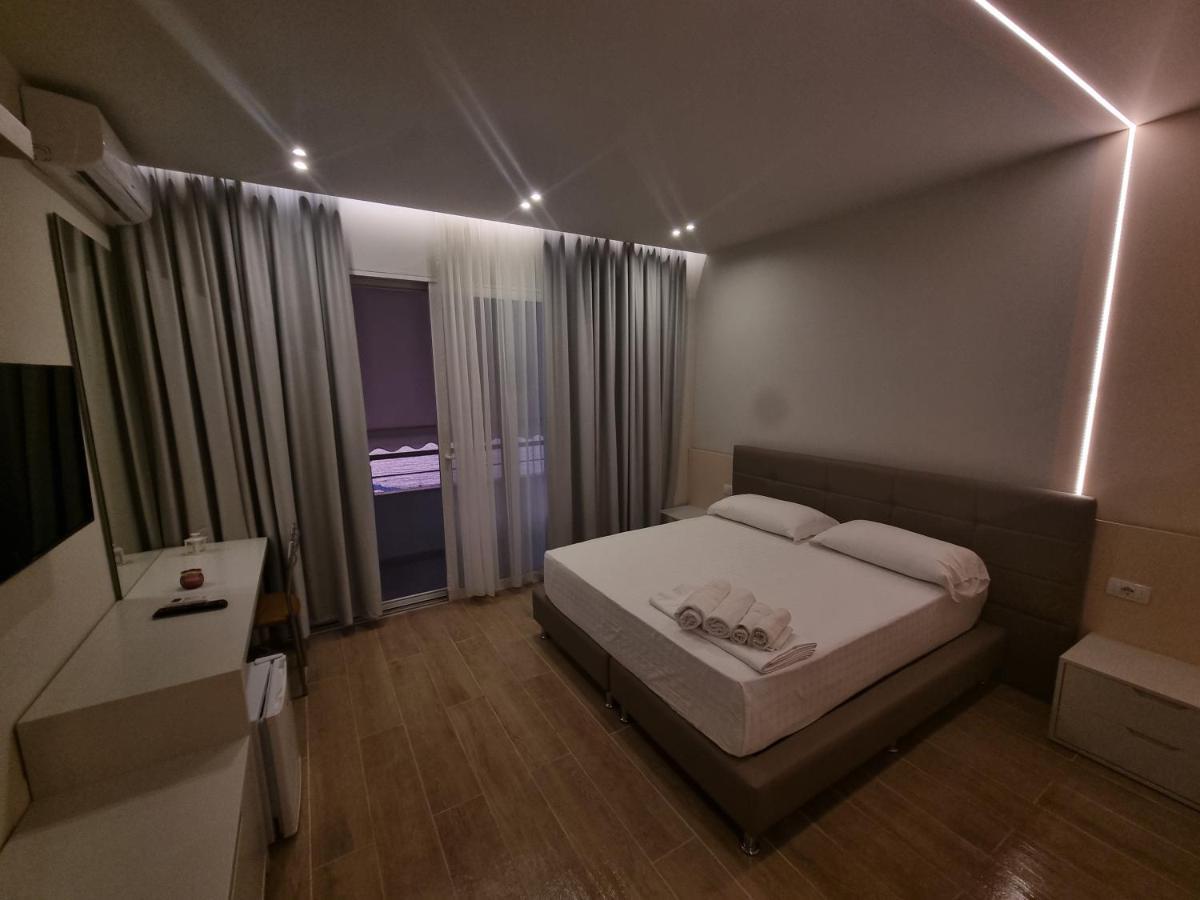 Hotel Ble Ble Vlorë Esterno foto