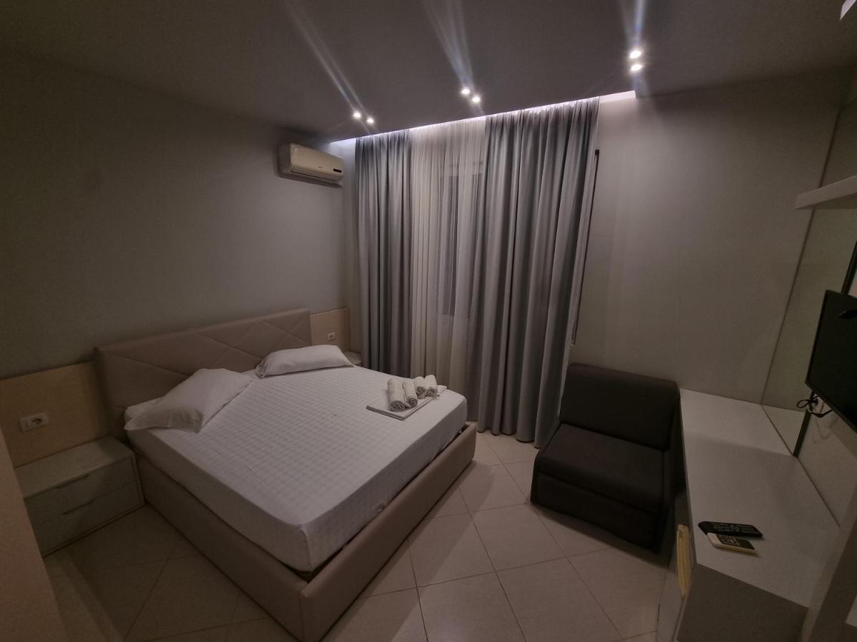Hotel Ble Ble Vlorë Esterno foto
