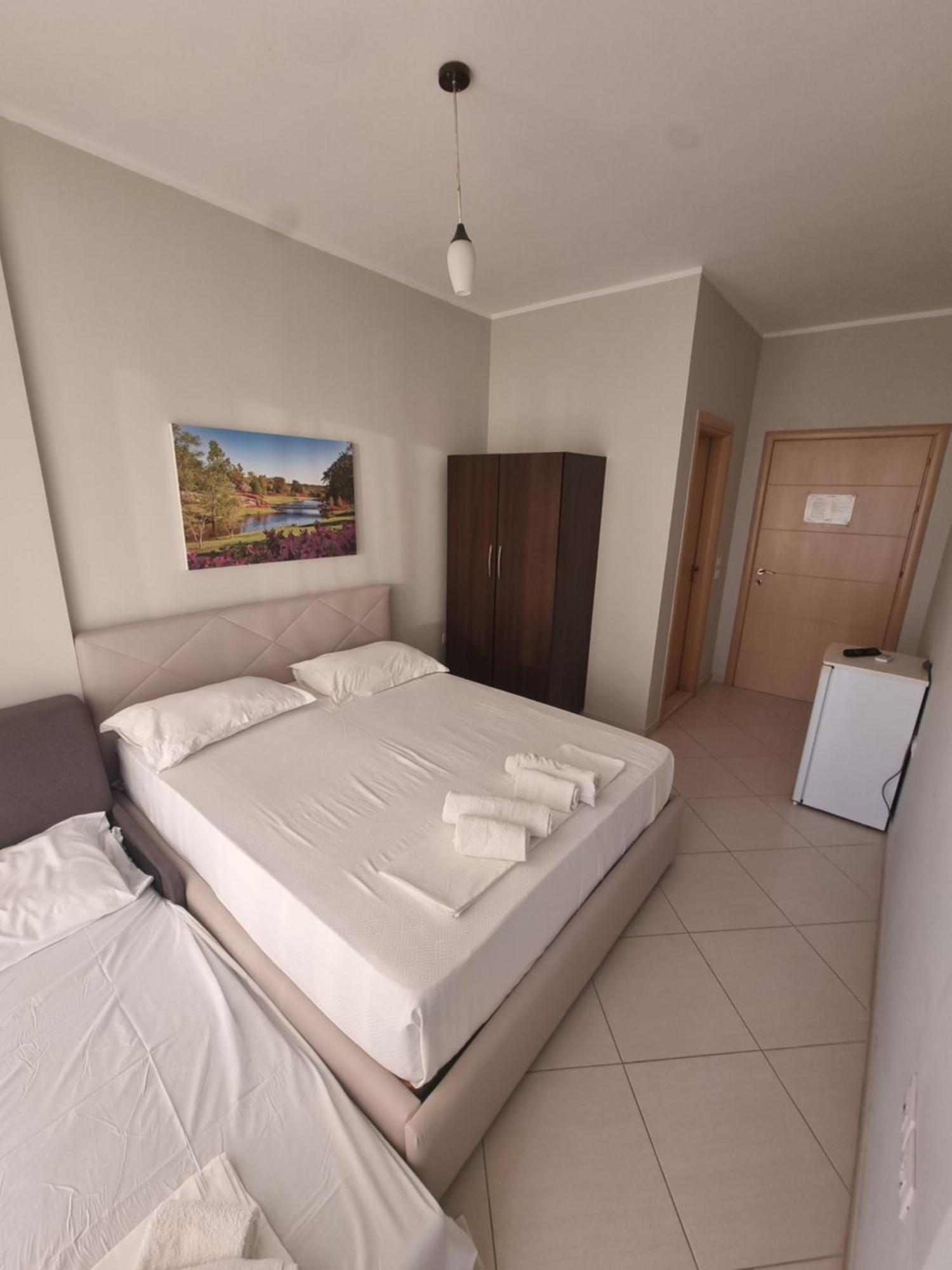 Hotel Ble Ble Vlorë Esterno foto